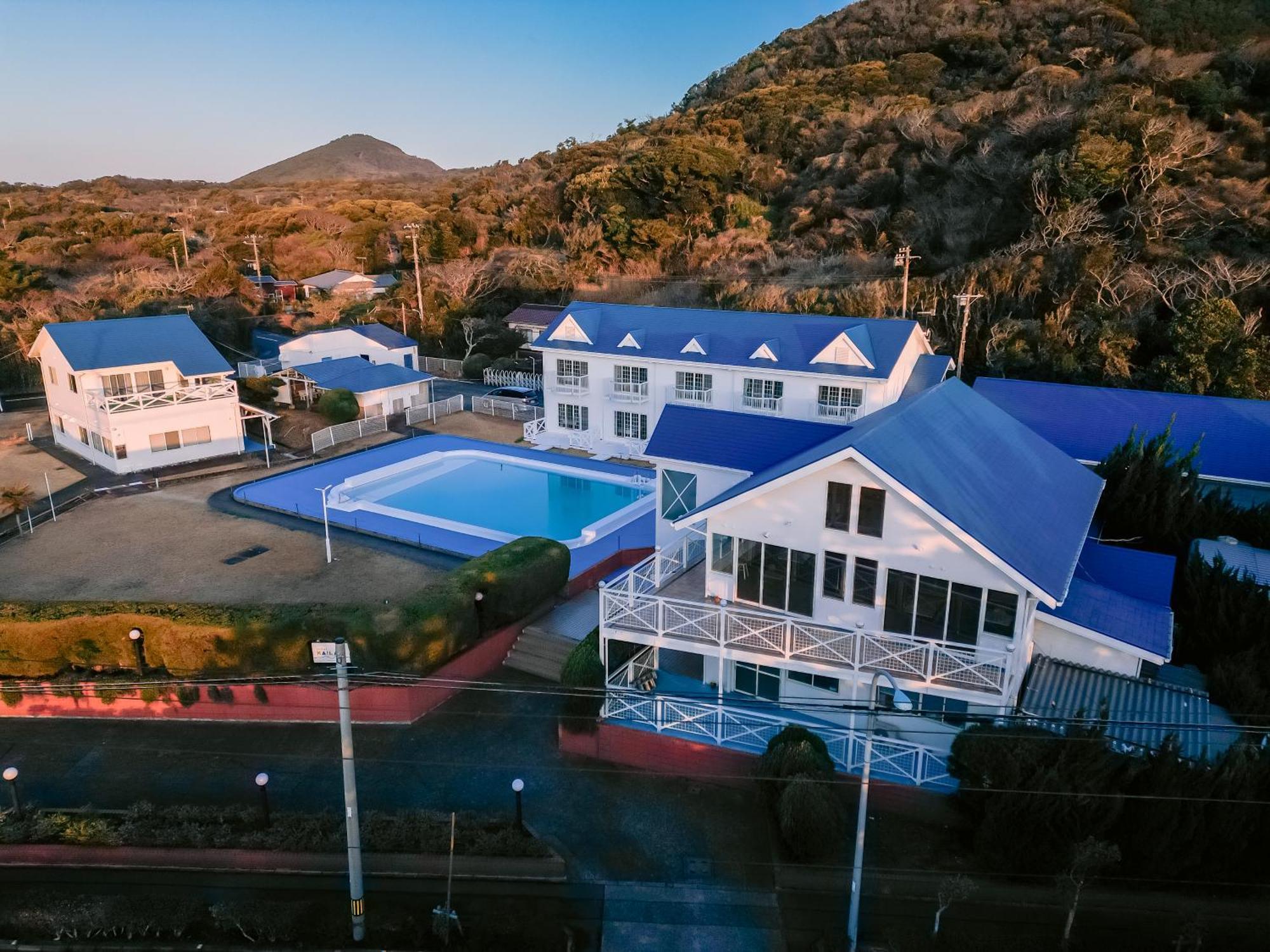 Hotel Kailani Oshima Exteriör bild